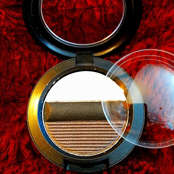 MAC Cosmetics: Eye Shadow w/Liner, NWT - Picture 2 of 5